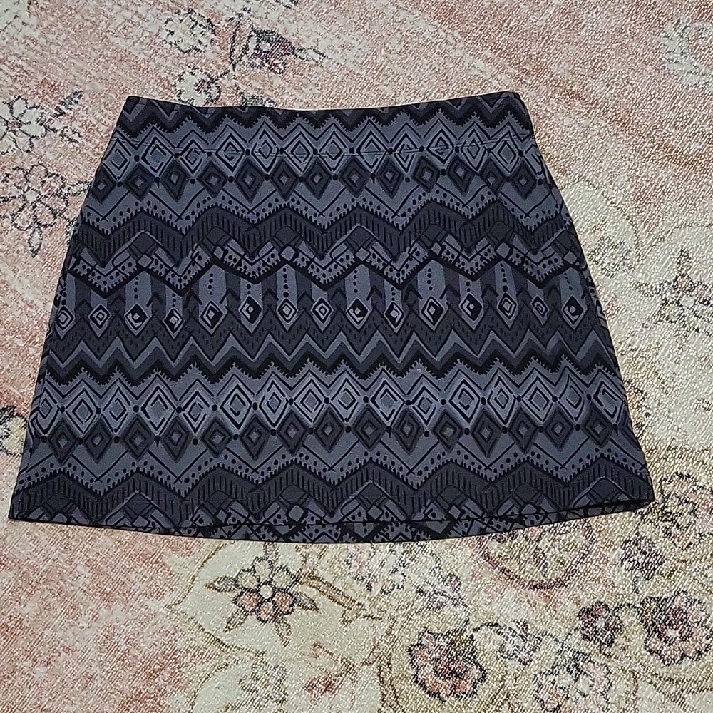 Athleta Black Gray Stretch Mini Athletic Skirt Size Small